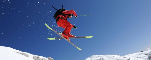 自由式滑雪大跳臺和空中技巧的區別 自由式滑雪大跳臺和空中技巧有啥區別