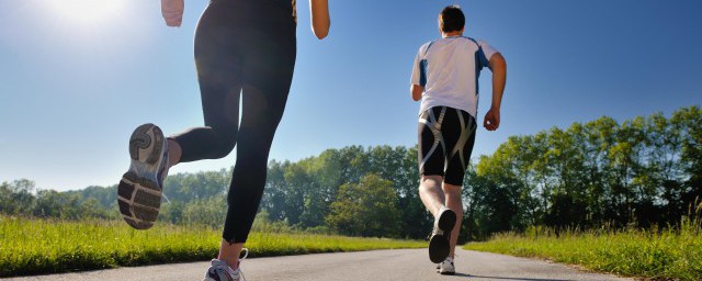 每天跑5公裡傷膝蓋嗎 每天跑5公裡會不會傷膝蓋