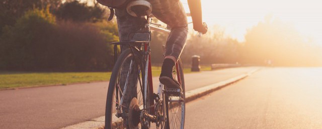 每天堅持騎自行車有哪些好處 關於騎自行車的好處