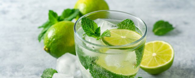 檸檬水的正確泡法及功效 檸檬水怎麼做
