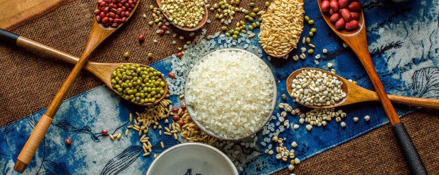 大米怎樣挑選質量好的米 如何挑選好的大米