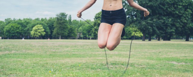 跳繩的好處有哪些 關於跳繩對身體的功效