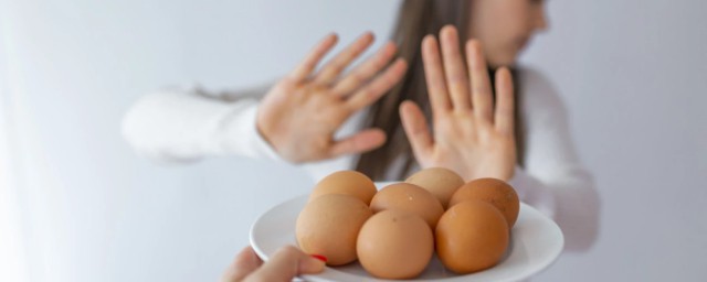 雞蛋吃多瞭會怎樣 哪些人不宜吃雞蛋