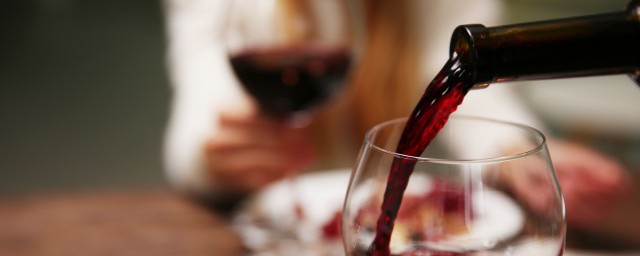 喝紅酒對人體的好處 紅酒對女性的益處有哪些