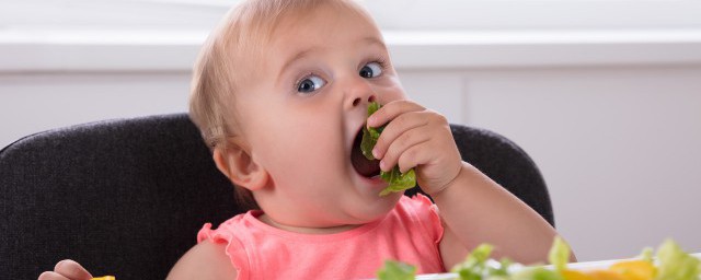 寶寶吃飯不好好吃怎麼辦 寶寶不好好吃飯怎樣做