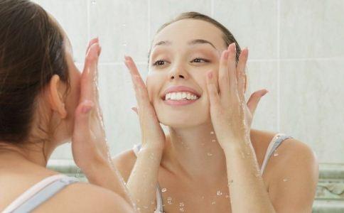 睡前護膚方法 幫助女性護膚
