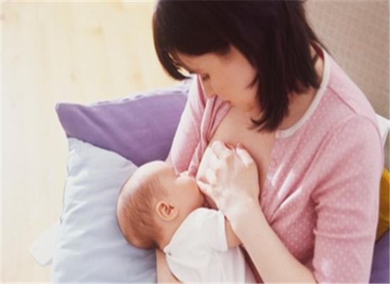 母乳喂養比奶粉有利於健康的優勢
