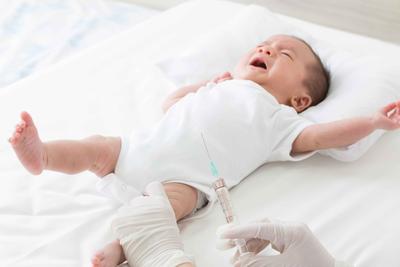 嬰兒感染瞭梅毒怎麼治療