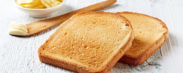 面包怎麼做才松軟好吃烤箱版 烤箱版的面包怎麼做才松軟好吃