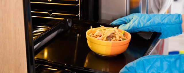 微波爐適用的碗可以放在烤箱裡嗎 微波爐適用的碗能否放在烤箱裡