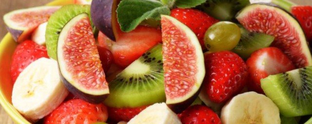 錯誤的水果吃法讓你越吃越肥 如下三種錯誤的吃水果方法會越吃越胖