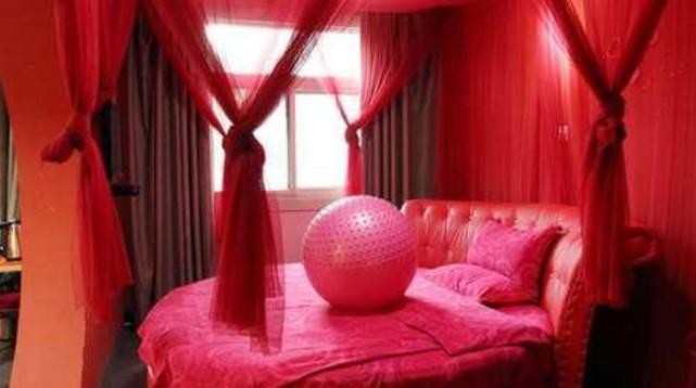 情侶房為何放個大氣球