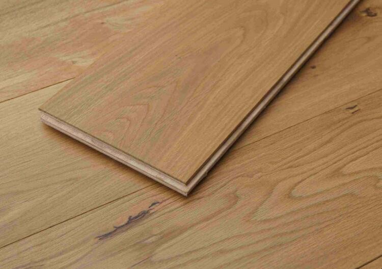 如何挑選三層實木復合地板