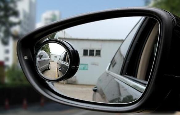 汽車小圓鏡有什麼優點