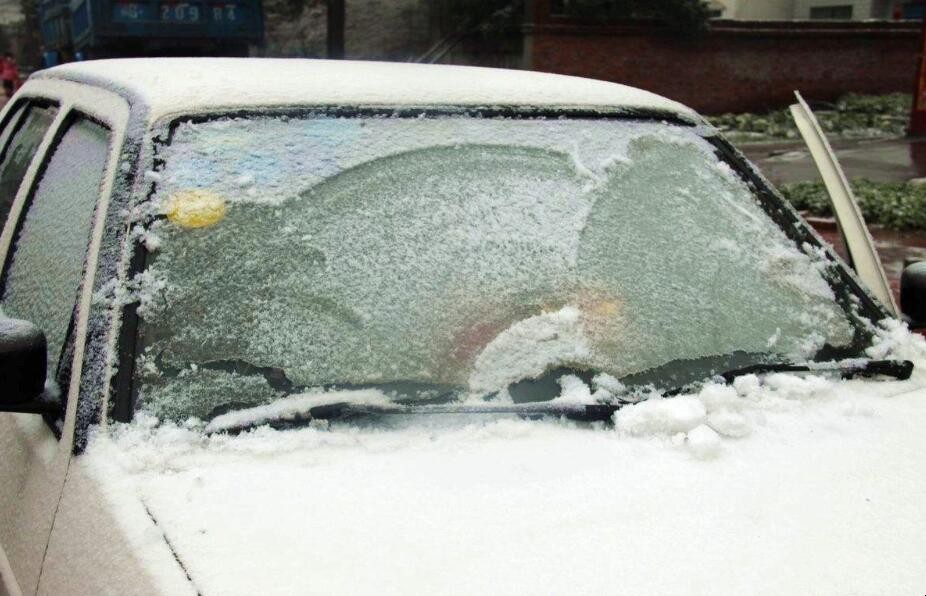 車窗結冰怎麼清理