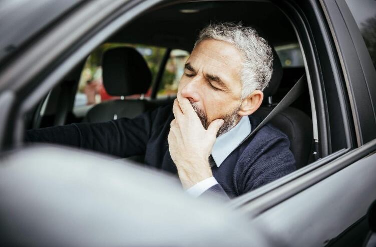 開車時候容易犯困沒精神怎麼辦