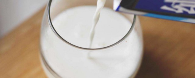 微波爐怎麼熱牛奶 微波爐熱牛奶的方法