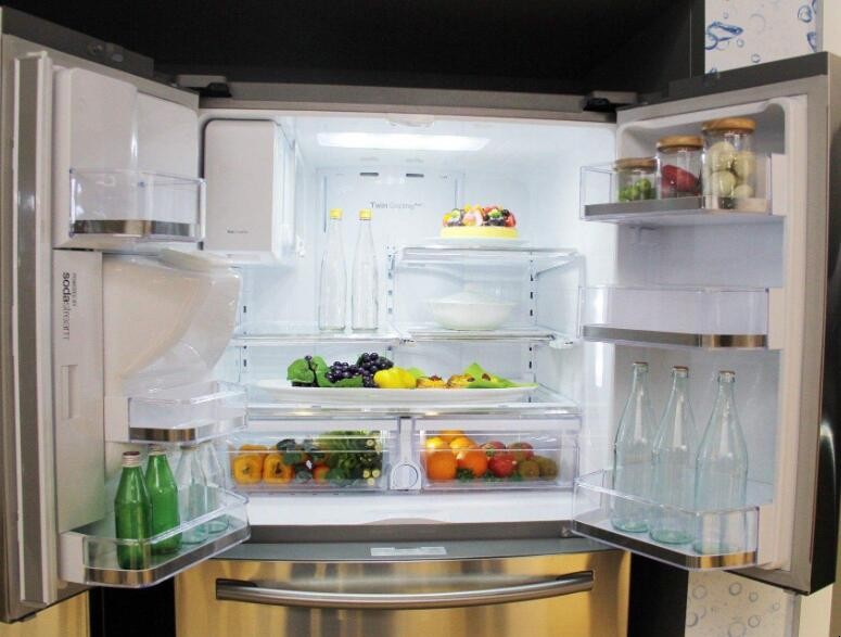 冰箱冷藏室有水怎麼回事
