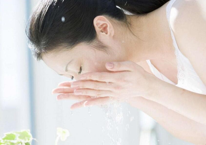 洗完臉可以用紙巾擦嗎