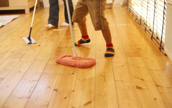 復合地板如何清潔