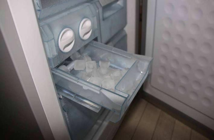 冰箱冷凍層打不開怎麼回事