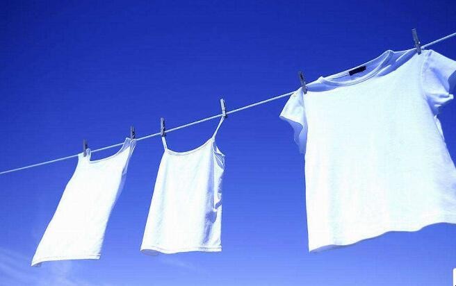 白衣服在洗衣液浸泡變黃怎樣去除