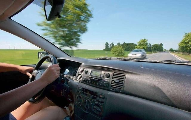 開車慢對車有好處嗎