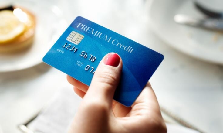 信用卡臨時額度還不上能申請分期嗎