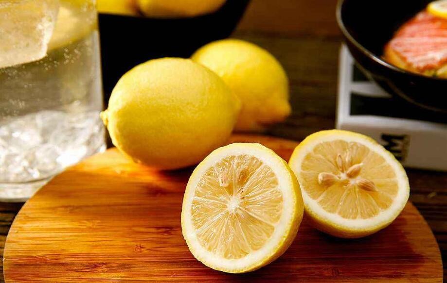 吃檸檬會變白嗎