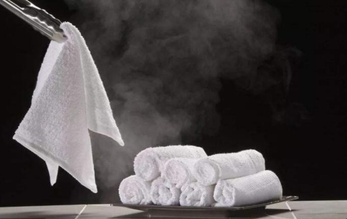 熱毛巾敷臉的正確方法是什麼