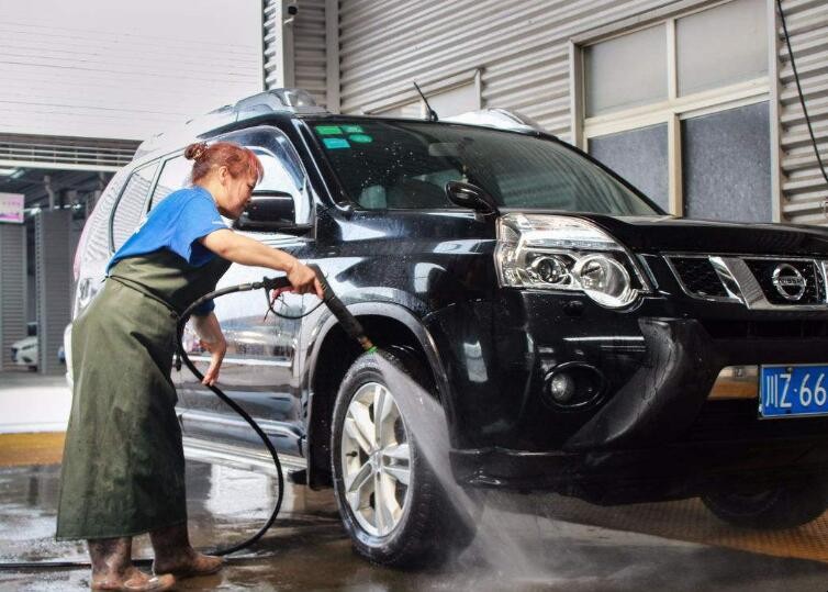 自己洗車怎麼洗不傷車