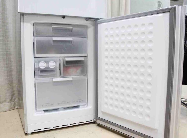 冰箱冷凍室抽屜打不開怎麼處理