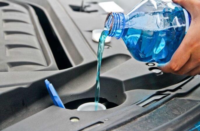 添加汽車玻璃水時的註意事項有哪些