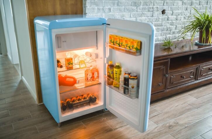 小冰箱耗電量一天多少度