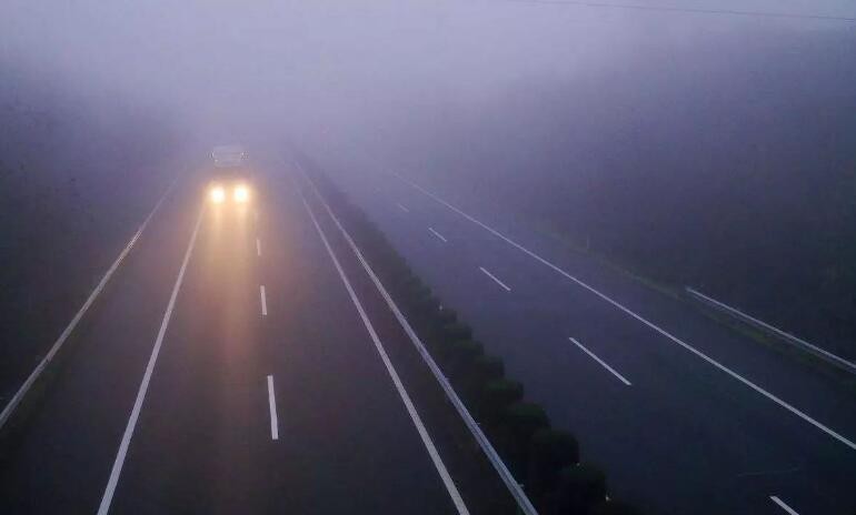 大霧天氣開車要註意什麼
