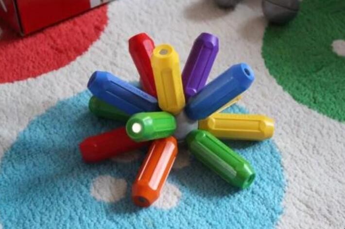 孩子玩磁力棒玩具有哪些好處