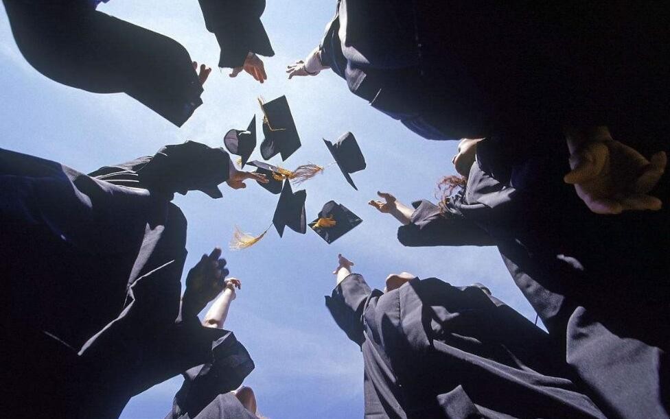大專畢業可以報考在職研究生嗎