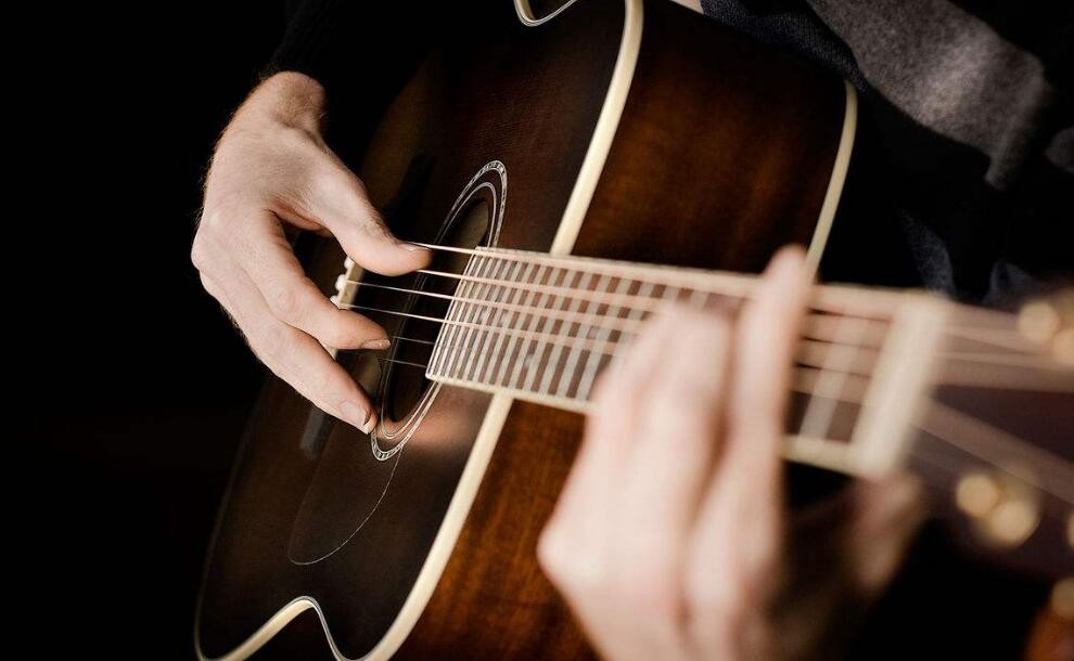 吉他和弦左手技巧是什麼