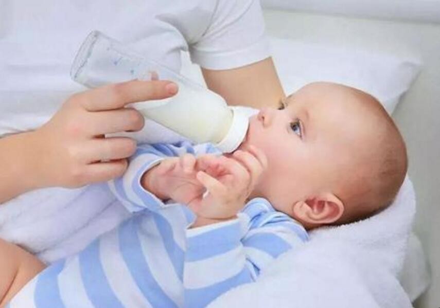 寶寶不吃奶怎麼辦