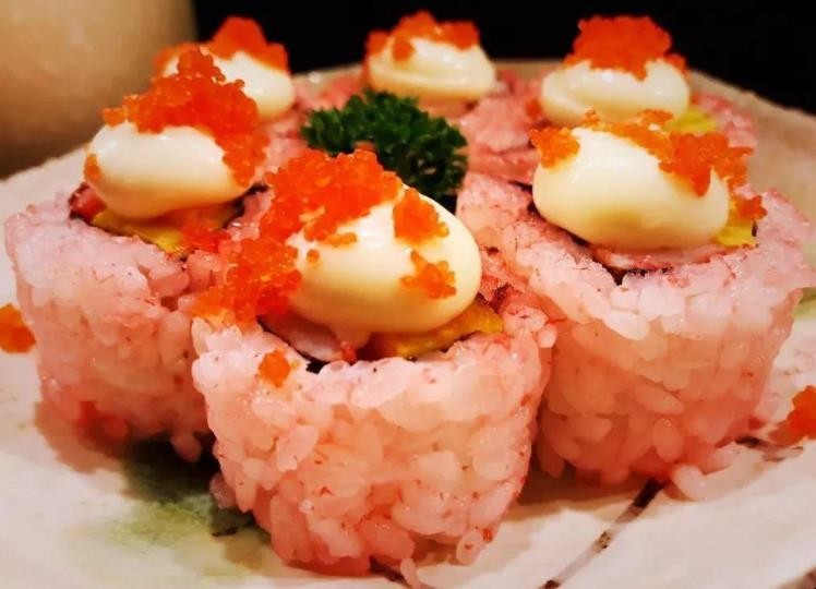 壽司上面的橙色顆粒是什麼