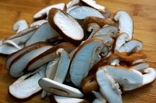 奶油蘑菇濃湯簡單做法是什麼
