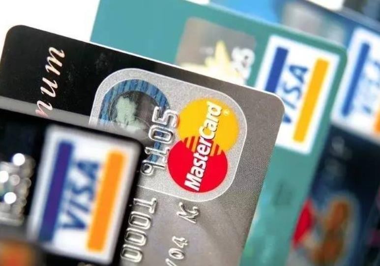 貸記卡和準貸記卡的區別有哪些