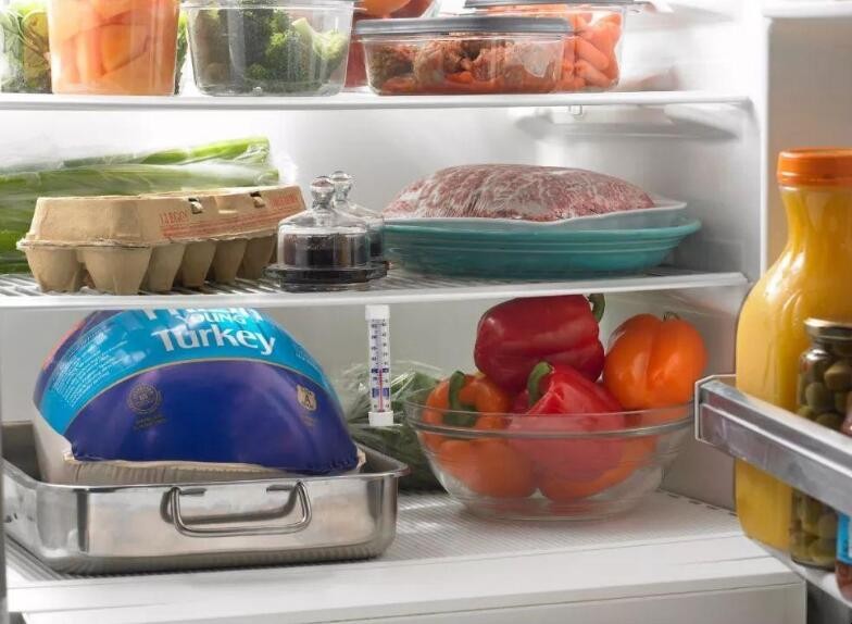 湯沒冷卻可以放冰箱嗎