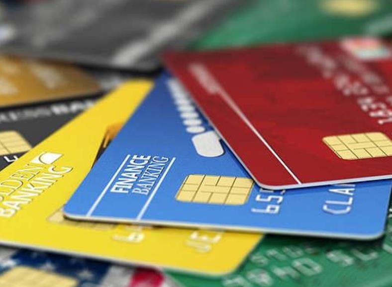 信用卡刷不出來但是可以網上消費是什麼原因