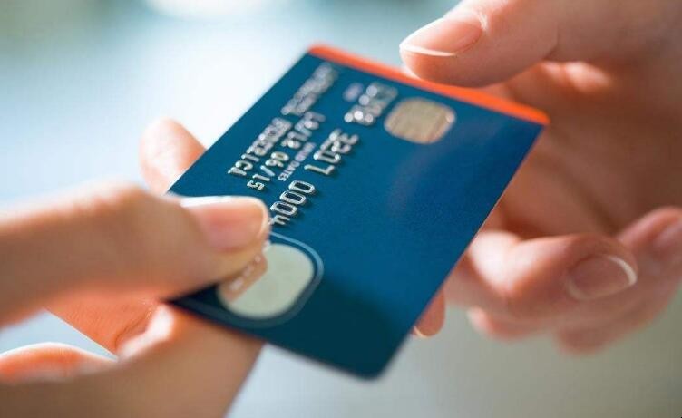 信用卡被凍結的情況下信用卡還可以用嗎