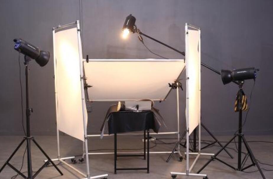室內攝影常用佈光方法有哪些