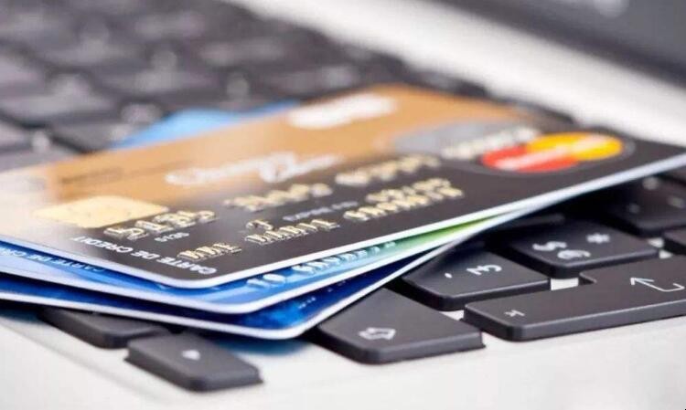 信用卡逾期五六天有什麼影響