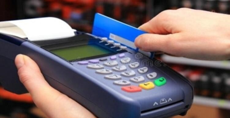 信用卡還款方式哪個更劃算