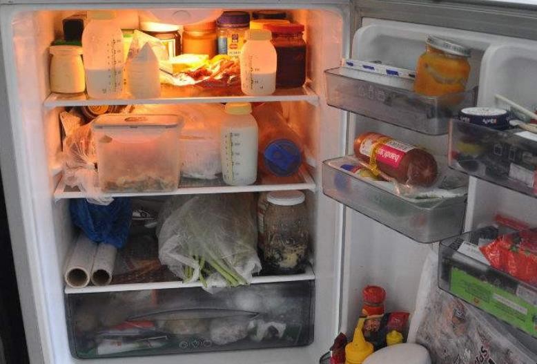 冰箱裡面有水是什麼原因