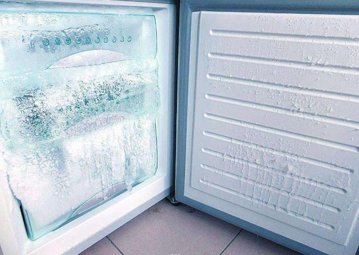 冰箱冷藏室結冰是怎麼回事